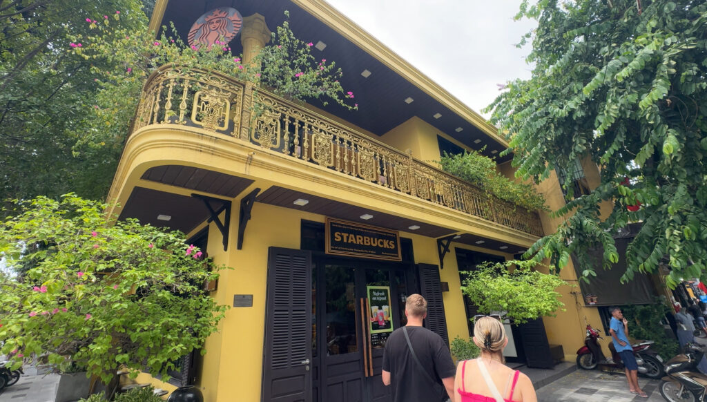 Starbucks Hội An 店舗外観